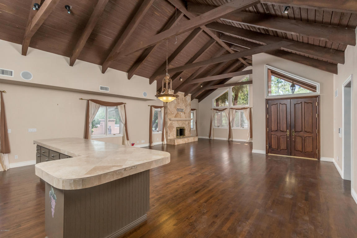 46 Biltmore Est, Phoenix, AZ 85016 photo 13