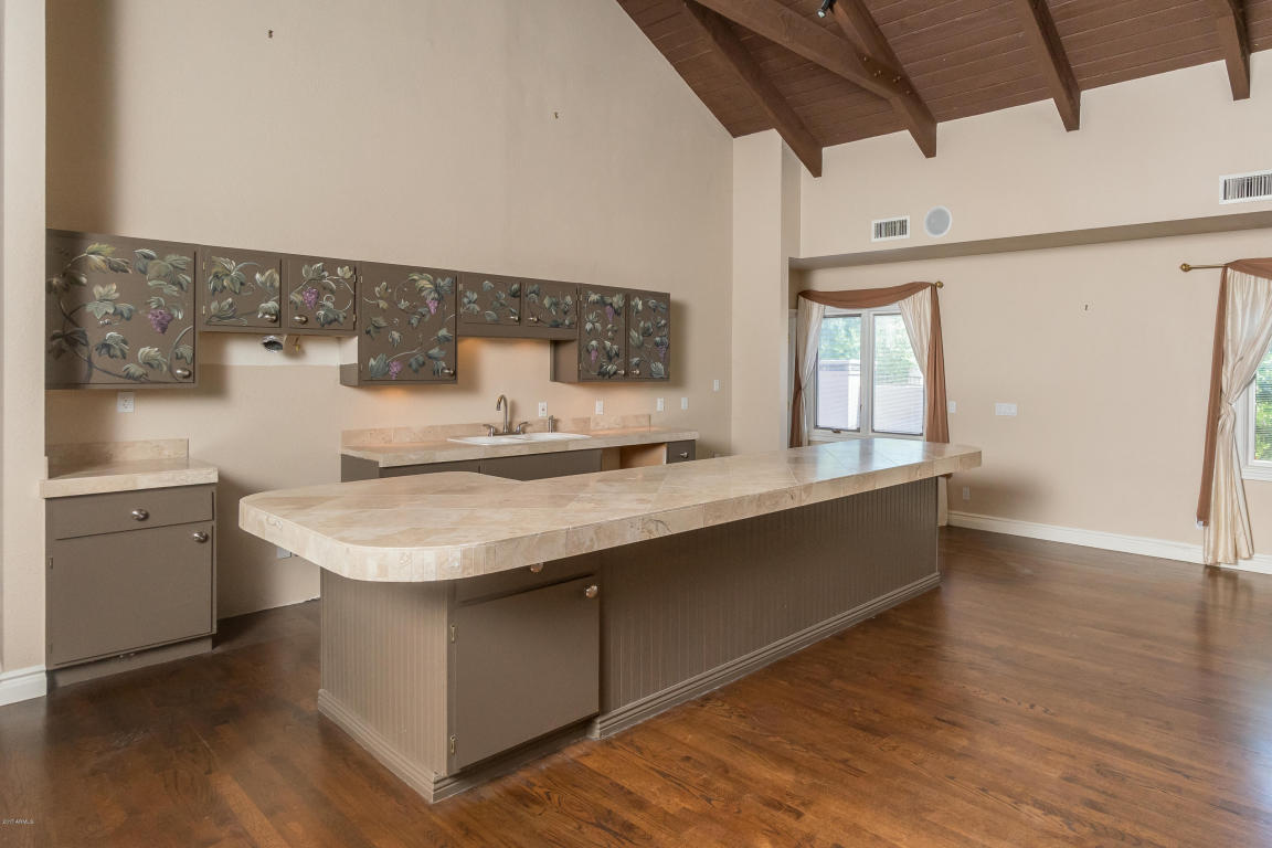 46 Biltmore Est, Phoenix, AZ 85016 photo 14