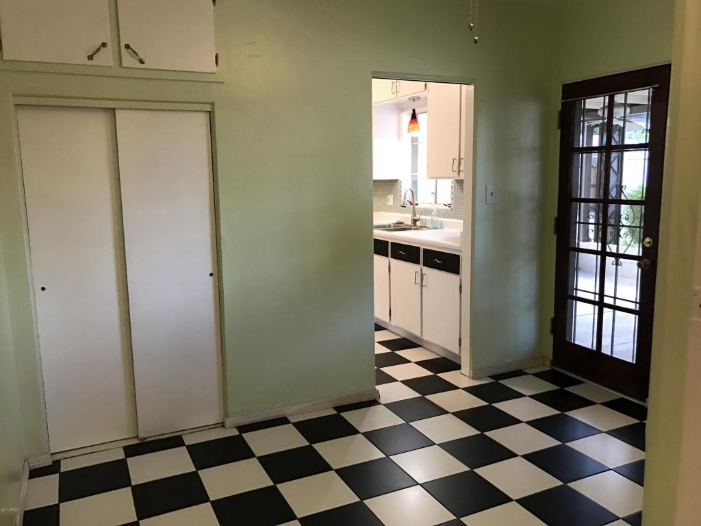 946 E Oregon Ave, Phoenix, AZ 85014 photo 8
