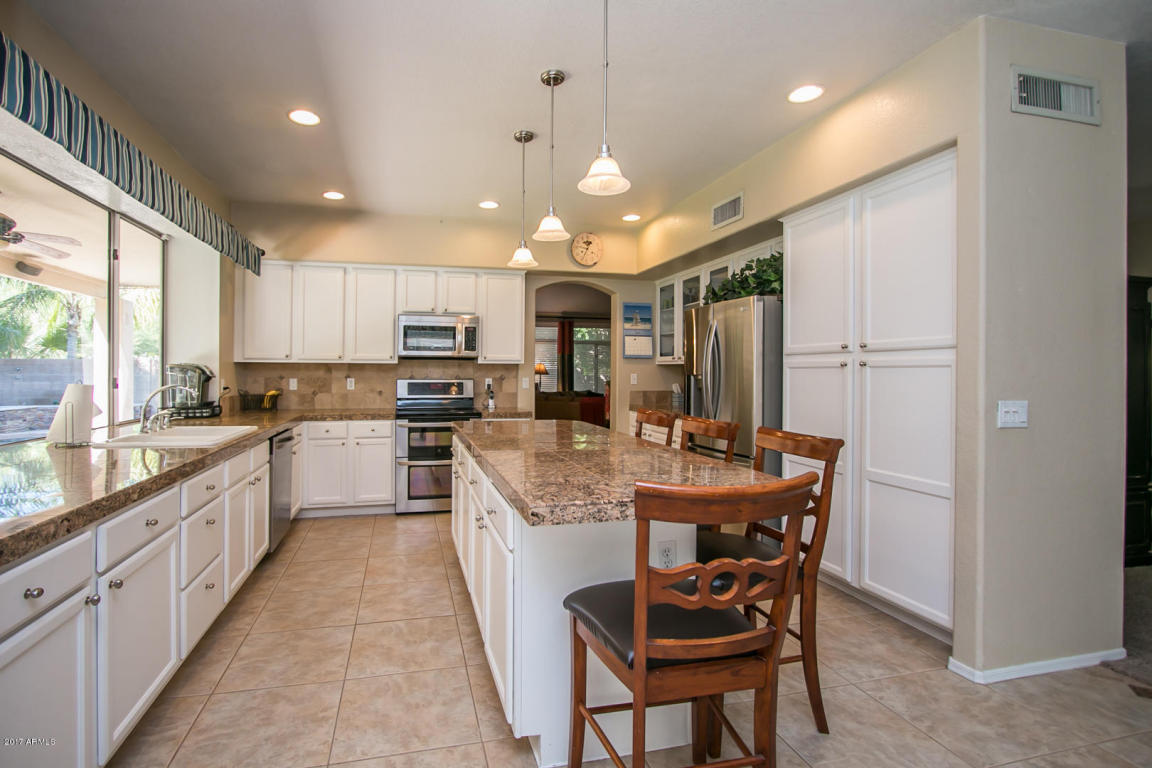 6605 E Virginia St, Mesa, AZ 85215 photo 2