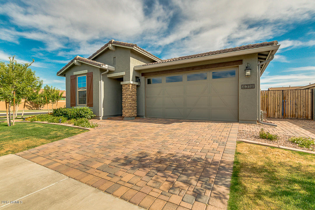 4319 E Mesquite St, Gilbert, AZ 85296 photo 2