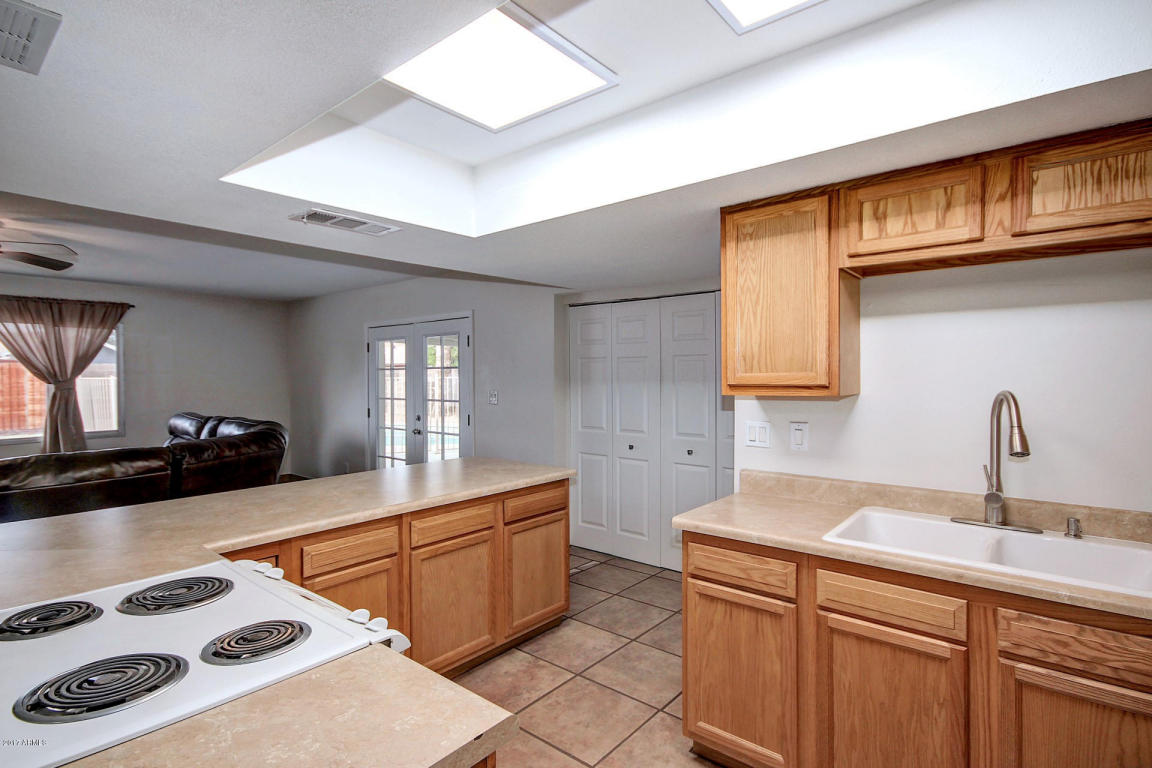 3338 W Dailey St, Phoenix, AZ 85053 photo 11