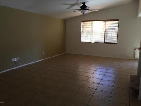 4050 E Abraham Ln, Phoenix, AZ 85050 photo 4