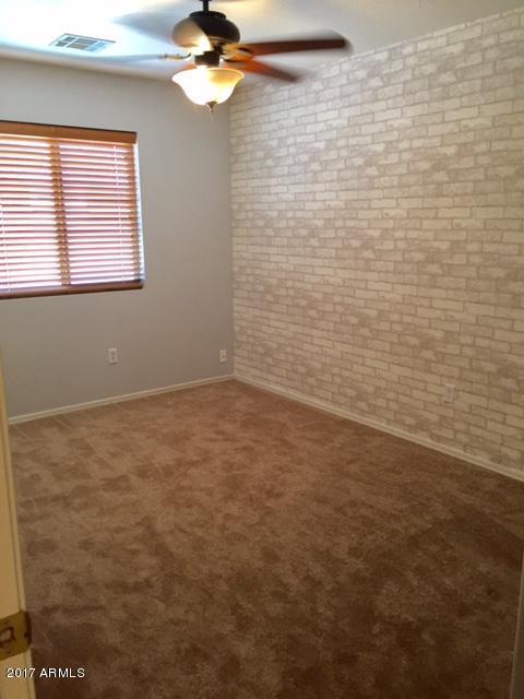 4050 E Abraham Ln, Phoenix, AZ 85050 photo 9
