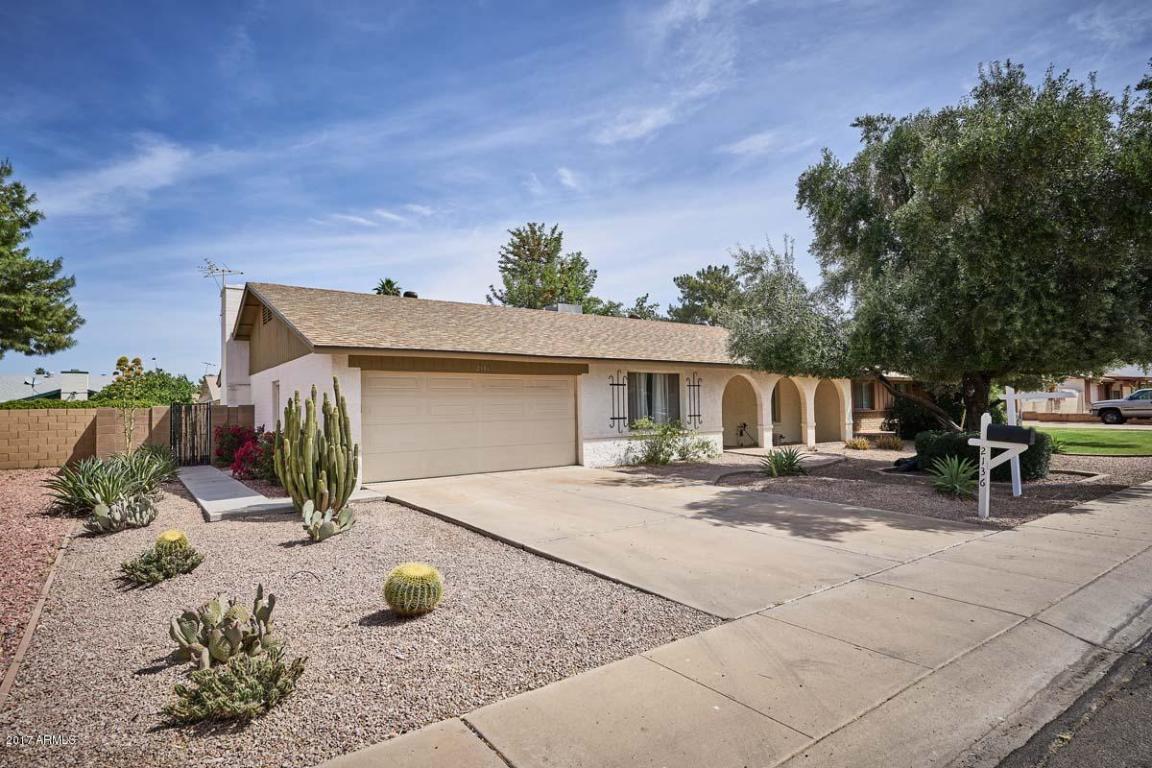 2136 E Gemini Dr, Tempe, AZ 85283 photo 1