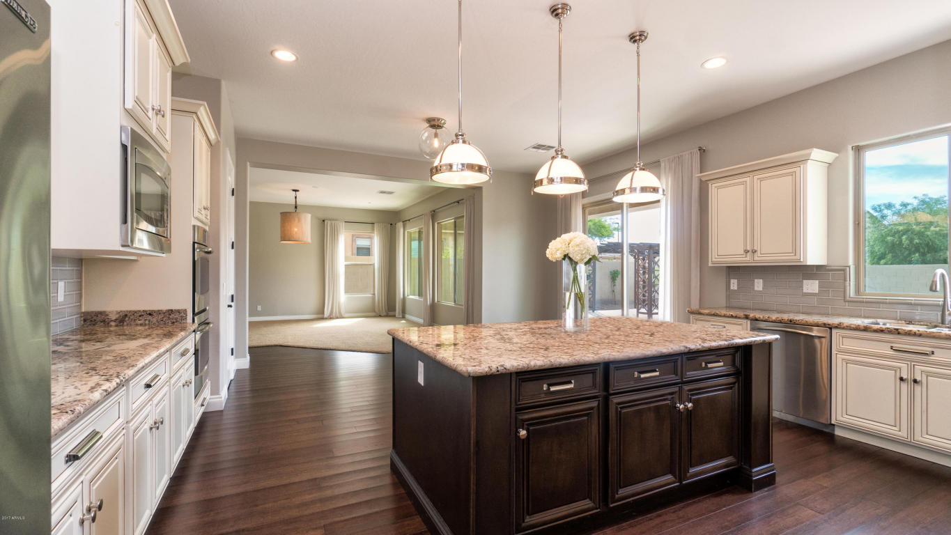 2853 E Maplewood St, Gilbert, AZ 85297 photo 11