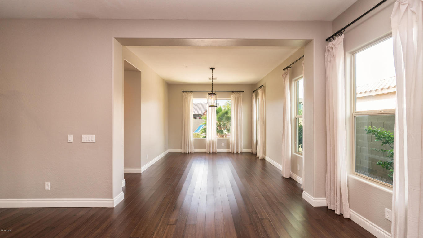 2853 E Maplewood St, Gilbert, AZ 85297 photo 7