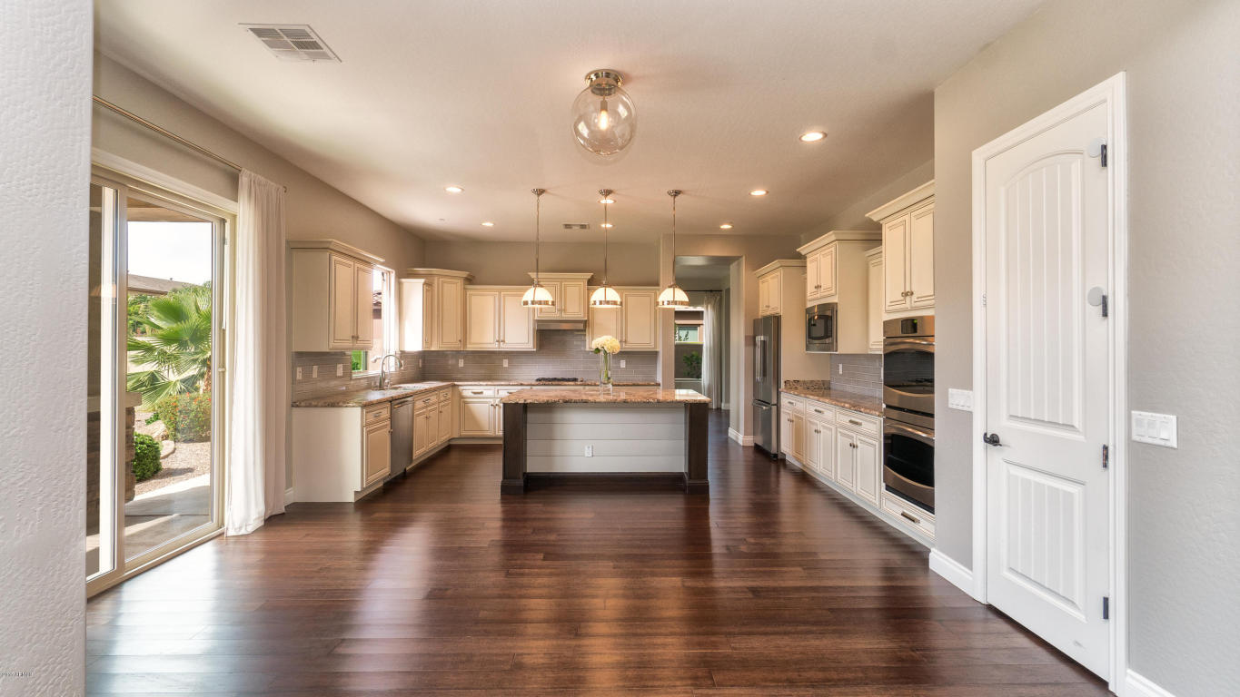 2853 E Maplewood St, Gilbert, AZ 85297 photo 18