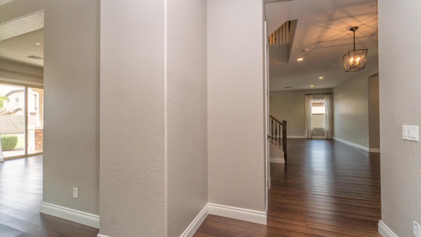 2853 E Maplewood St, Gilbert, AZ 85297 photo 23