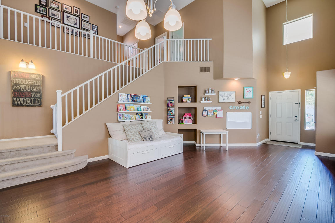 1328 E Frances Ln, Gilbert, AZ 85295 photo 4