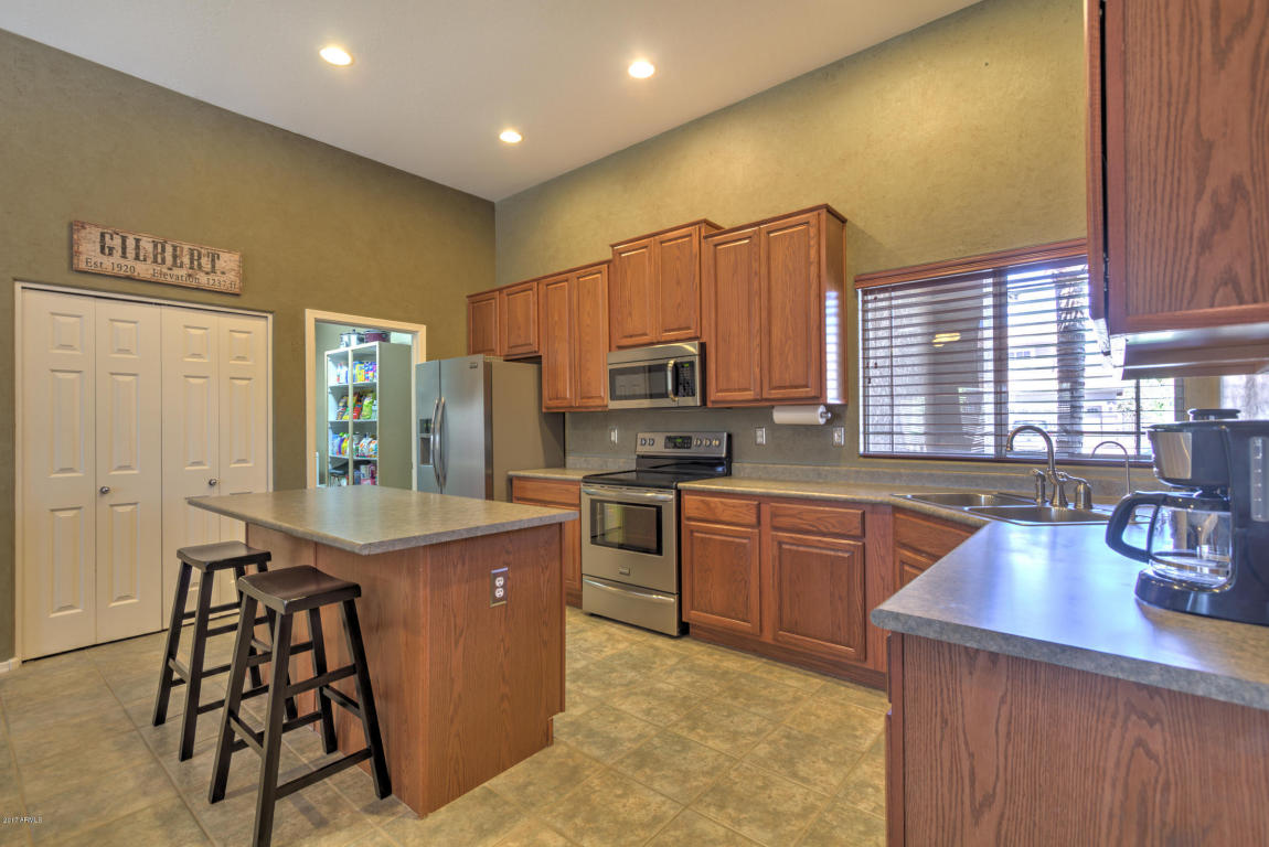 3303 E Thornton Ave, Gilbert, AZ 85297 photo 12