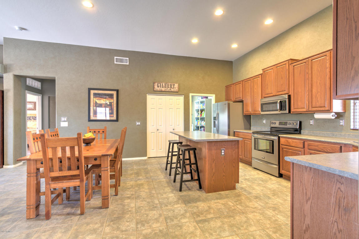 3303 E Thornton Ave, Gilbert, AZ 85297 photo 10