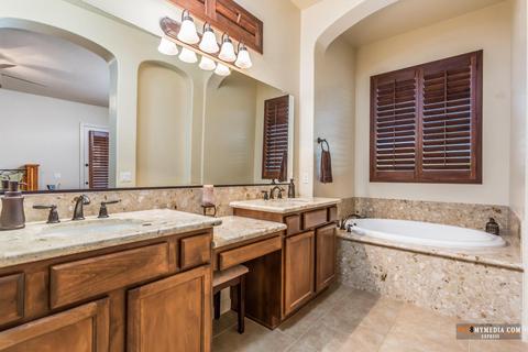 8445 E Leland St, Mesa, AZ 85207 photo 11