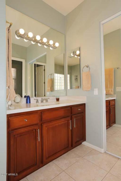 5222 E Herrera Dr, Phoenix, AZ 85054 photo 21
