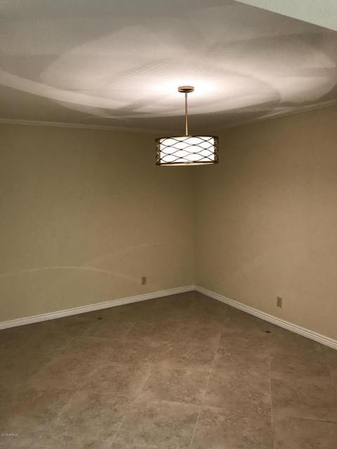 1909 E Medlock Dr, Phoenix, AZ 85016 photo 5