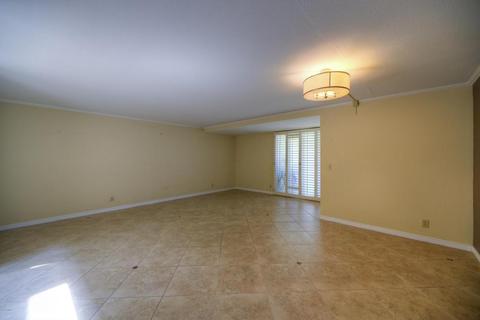 1909 E Medlock Dr, Phoenix, AZ 85016 photo 2