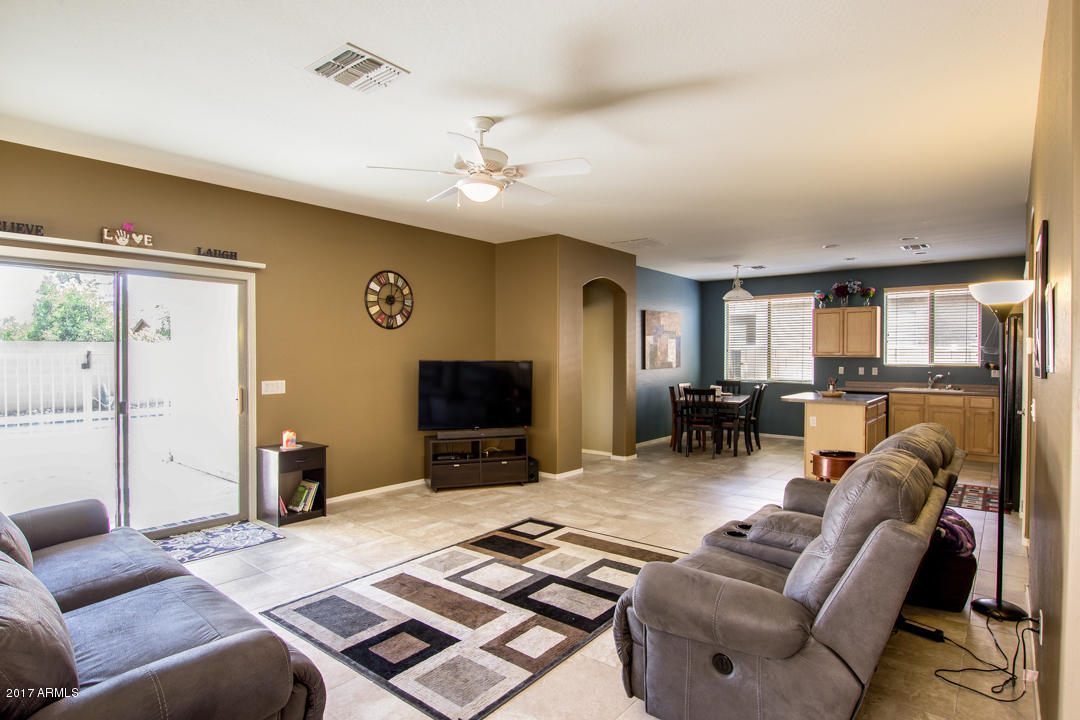 4053 E Angela Dr, Phoenix, AZ 85032 photo 4