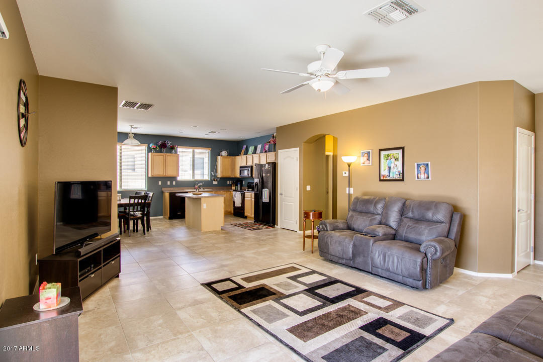 4053 E Angela Dr, Phoenix, AZ 85032 photo 6