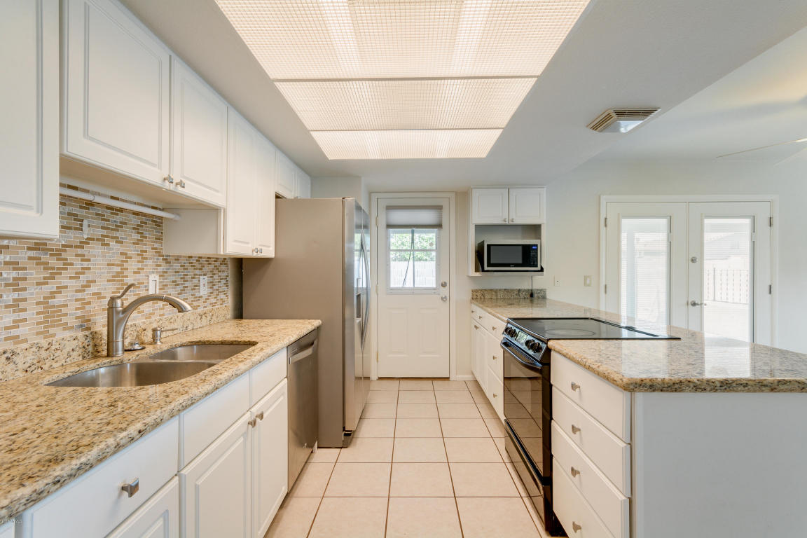 500 E Dunbar Dr, Tempe, AZ 85282 photo 13