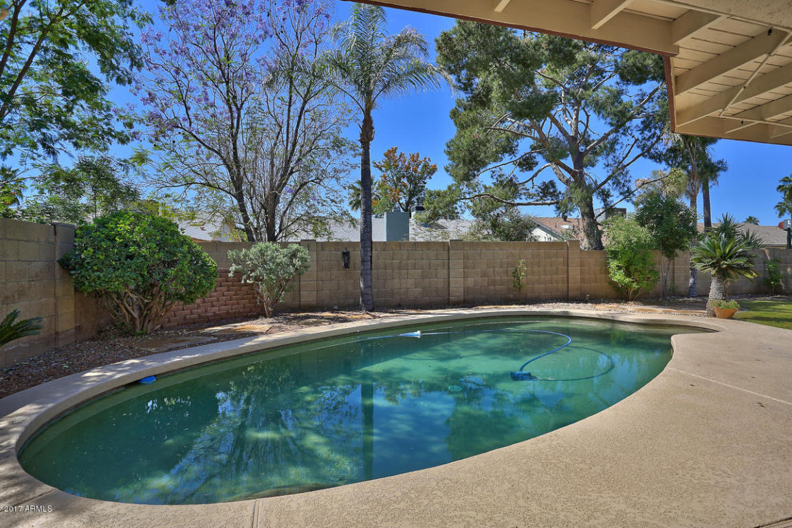 237 W Oraibi Dr, Phoenix, AZ 85027 photo 22