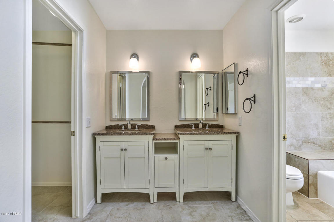 237 W Oraibi Dr, Phoenix, AZ 85027 photo 12