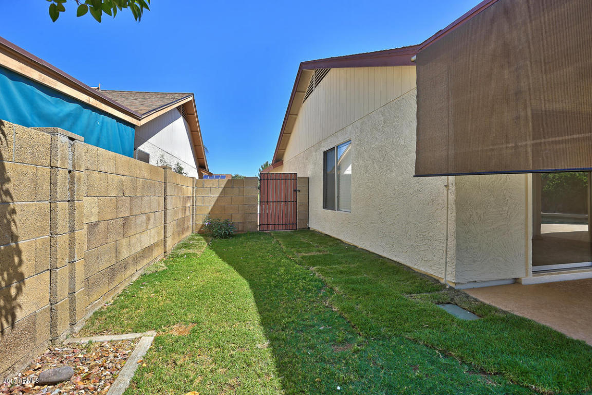 237 W Oraibi Dr, Phoenix, AZ 85027 photo 24