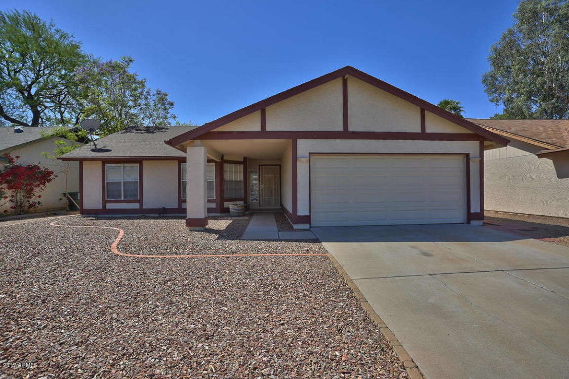 237 W Oraibi Dr, Phoenix, AZ 85027 photo 2