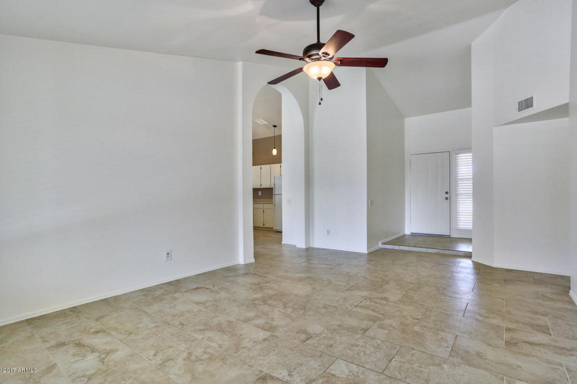 237 W Oraibi Dr, Phoenix, AZ 85027 photo 3