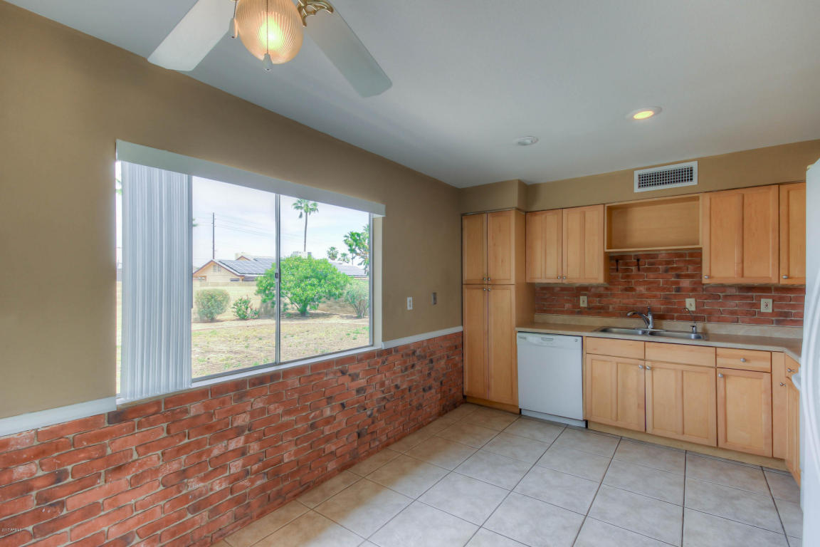 4116 E Yowy St, Phoenix, AZ 85044 photo 3
