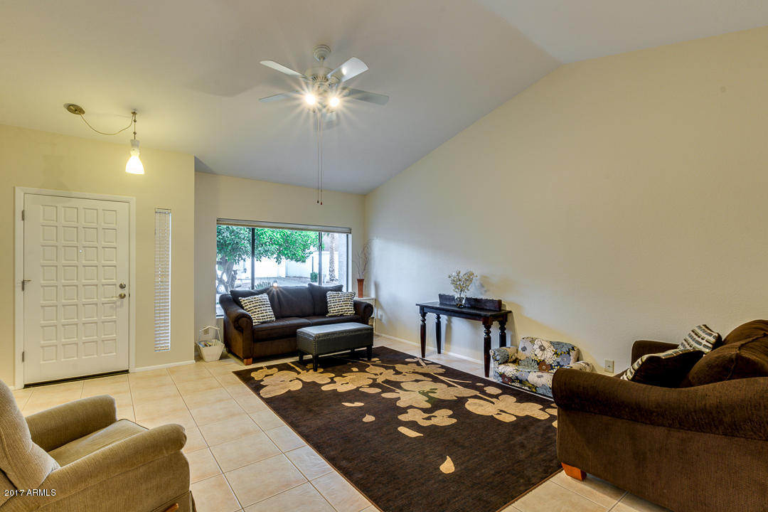3302 E Wescott Dr, Phoenix, AZ 85050 photo 5
