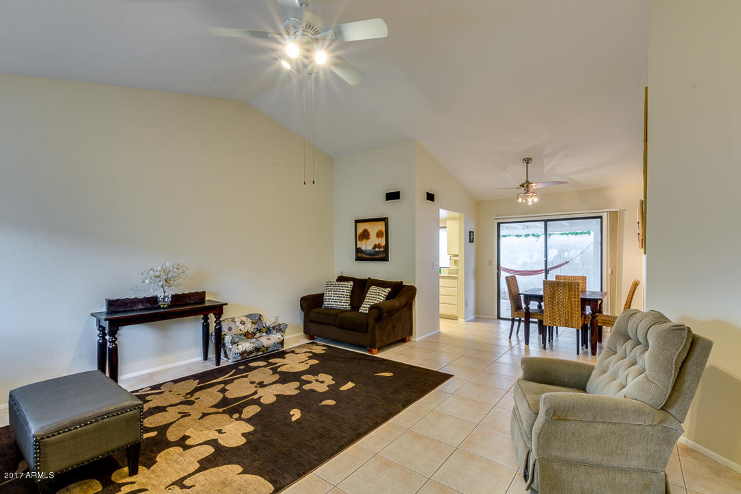3302 E Wescott Dr, Phoenix, AZ 85050 photo 4