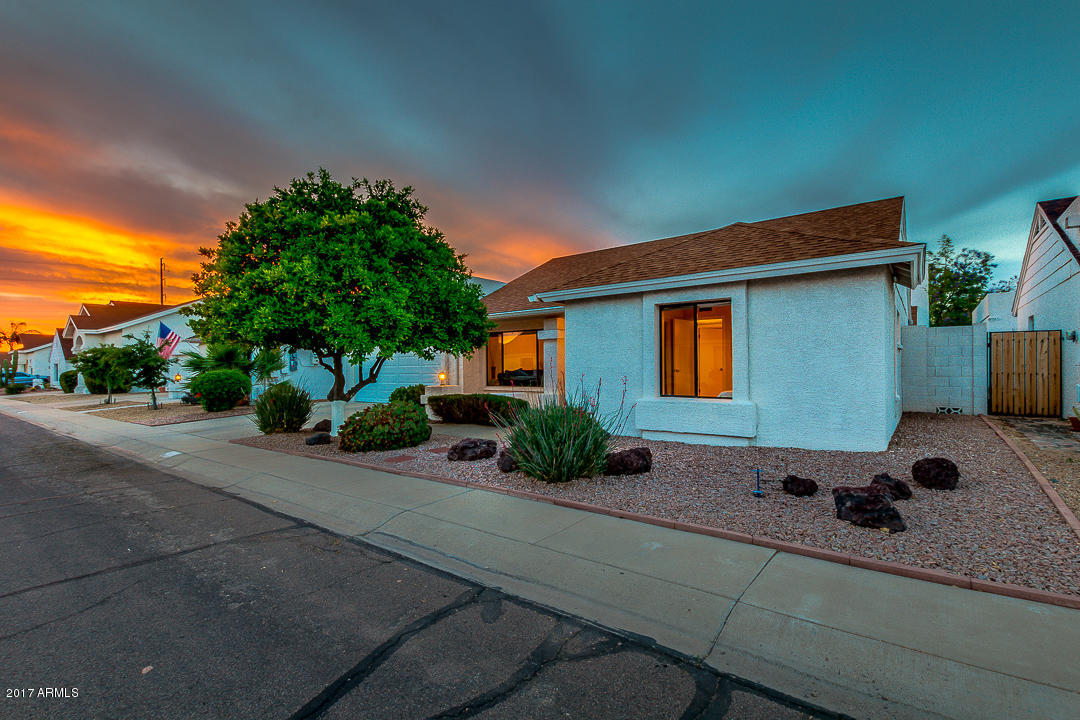 3302 E Wescott Dr, Phoenix, AZ 85050 photo 1