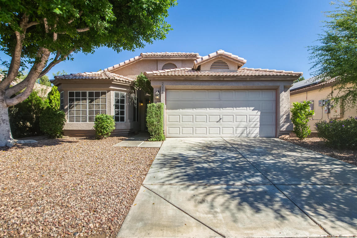 2228 E Kelton Ln, Phoenix, AZ 85022 photo 1