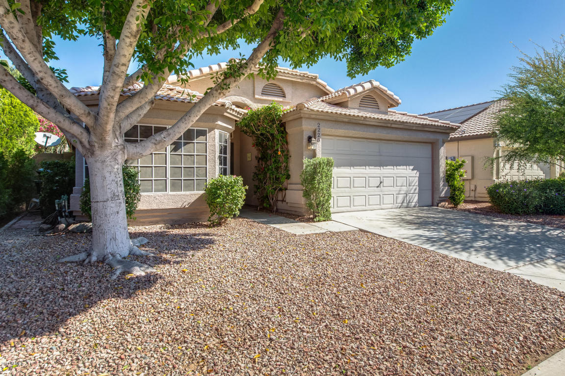 2228 E Kelton Ln, Phoenix, AZ 85022 photo 3