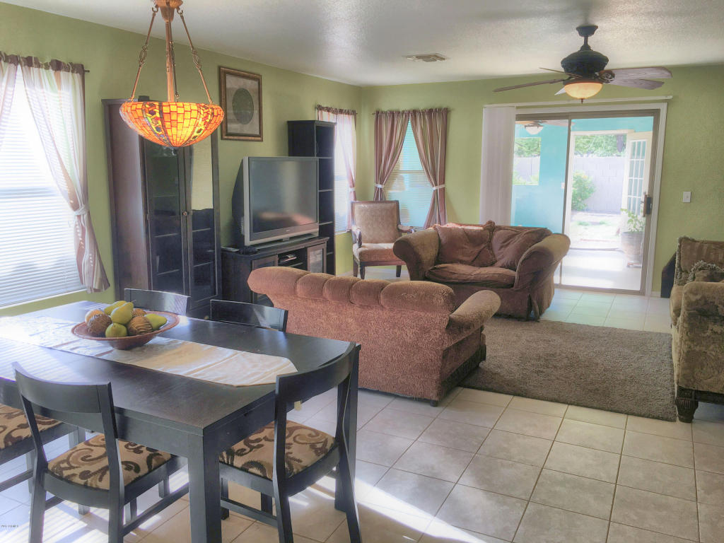 979 E Arabian Dr, Gilbert, AZ 85296 photo 4