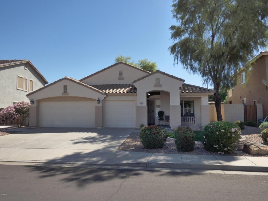 3767 S Colt Dr, Gilbert, AZ 85297 photo 3