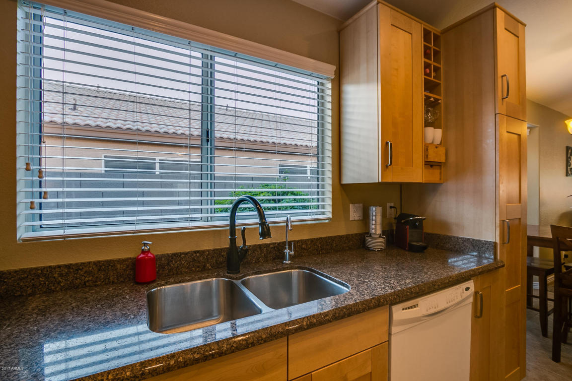 638 W Baylor Ln, Gilbert, AZ 85233 photo 11