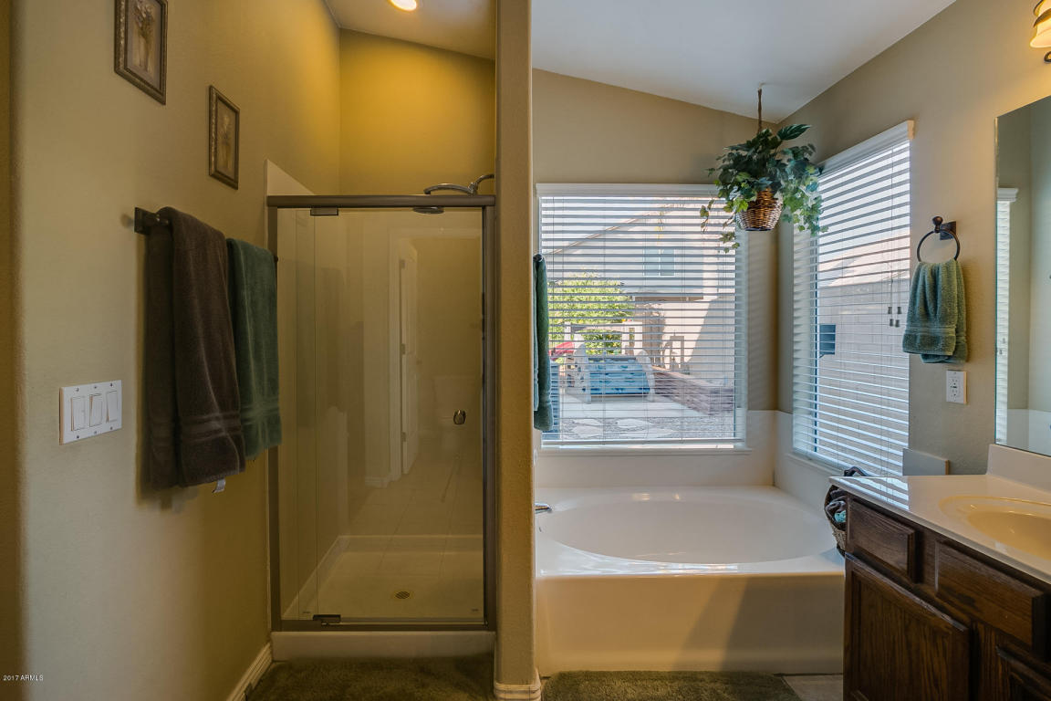 638 W Baylor Ln, Gilbert, AZ 85233 photo 21