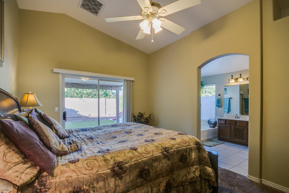 638 W Baylor Ln, Gilbert, AZ 85233 photo 19