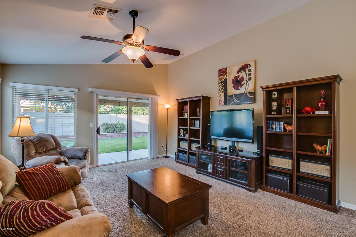 638 W Baylor Ln, Gilbert, AZ 85233 photo 13