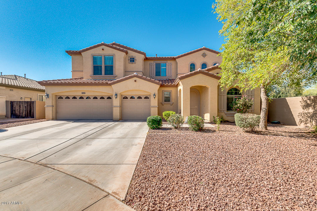 10813 E Rafael Cir, Mesa, AZ 85212 photo 2
