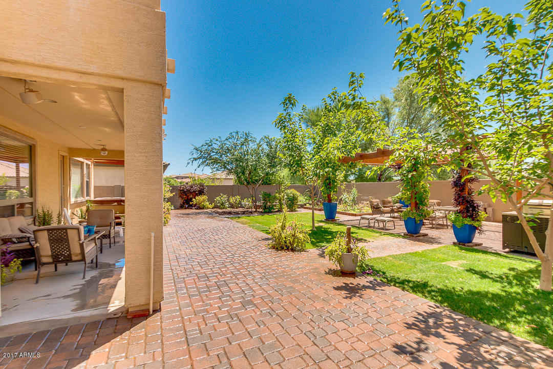 10813 E Rafael Cir, Mesa, AZ 85212 photo 37