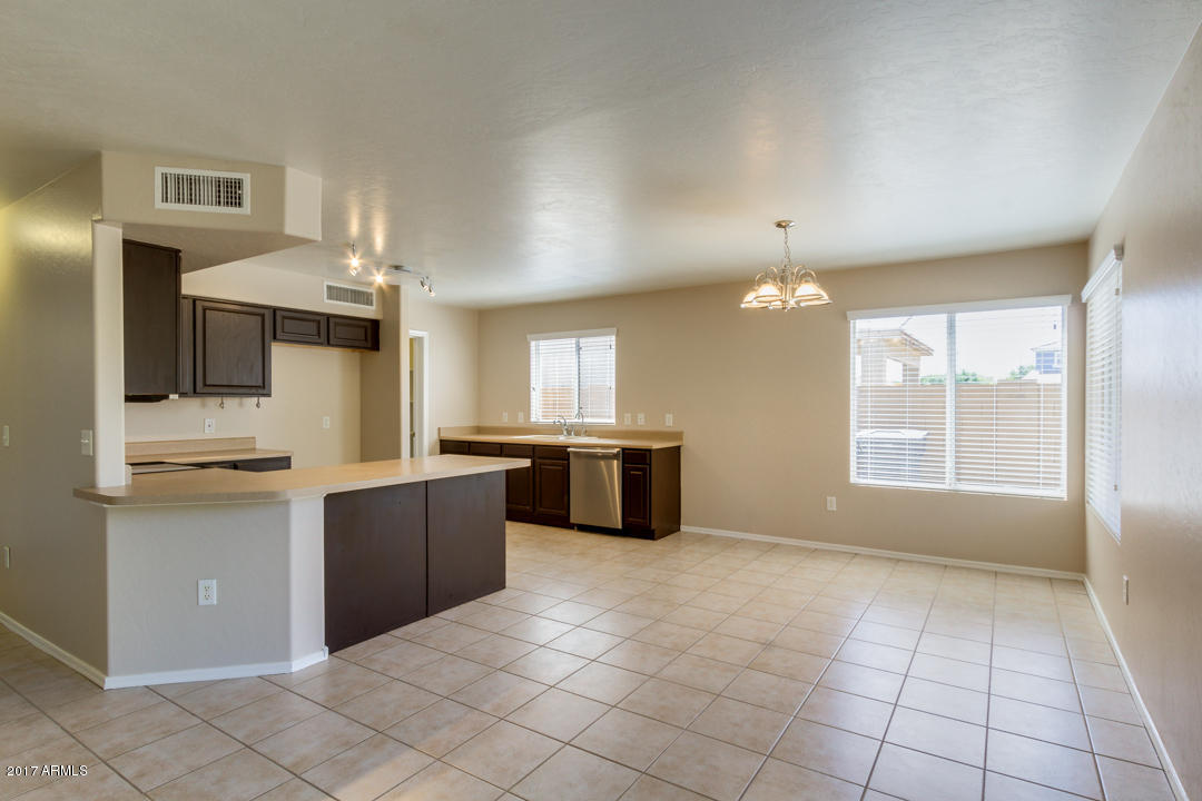 2611 E Shannon St, Gilbert, AZ 85295 photo 11