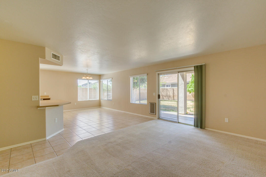 2611 E Shannon St, Gilbert, AZ 85295 photo 9