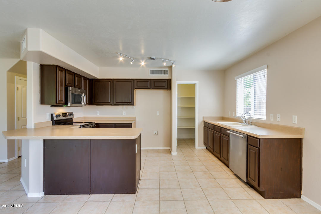 2611 E Shannon St, Gilbert, AZ 85295 photo 13