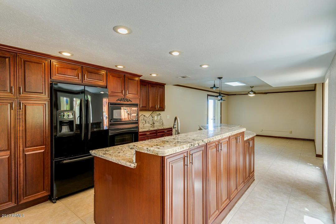 2840 E Hillery Dr, Phoenix, AZ 85032 photo 12