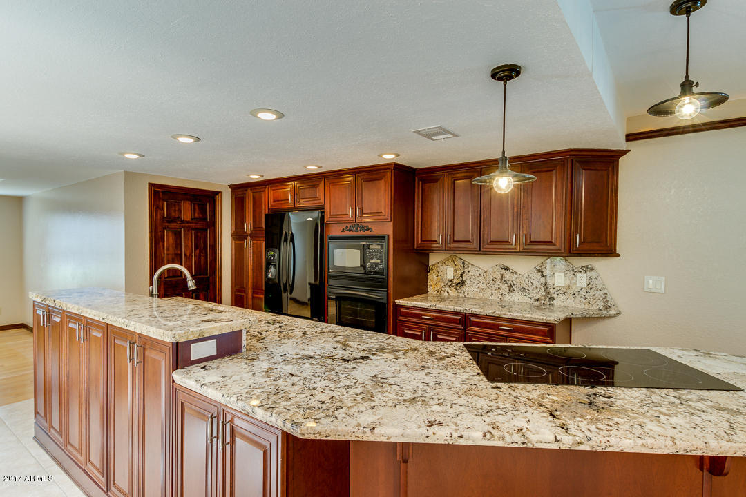 2840 E Hillery Dr, Phoenix, AZ 85032 photo 16