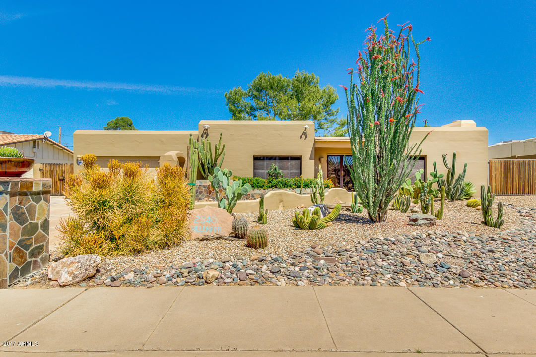 2840 E Hillery Dr, Phoenix, AZ 85032 photo 1