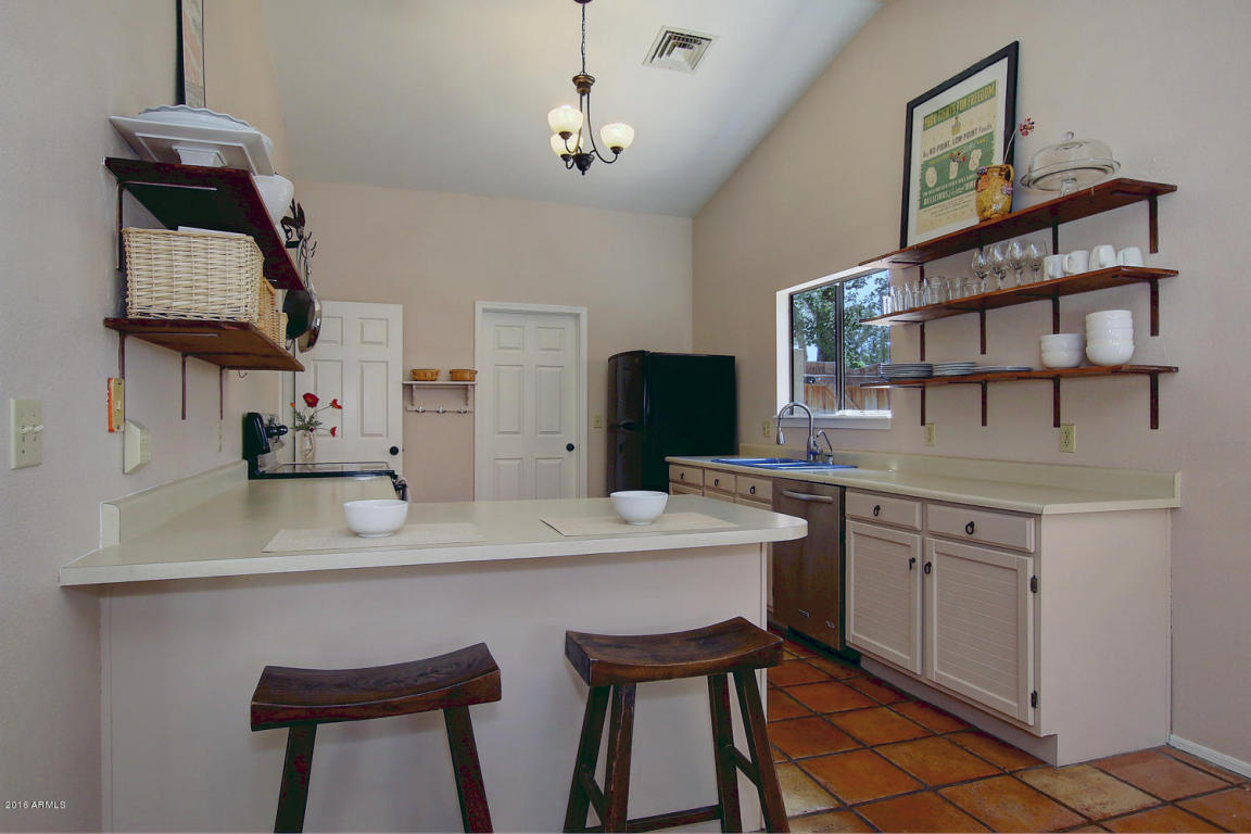 426 E Meadows Ln, Gilbert, AZ 85234 photo 6