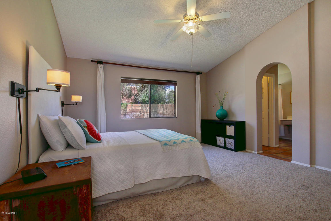 426 E Meadows Ln, Gilbert, AZ 85234 photo 10
